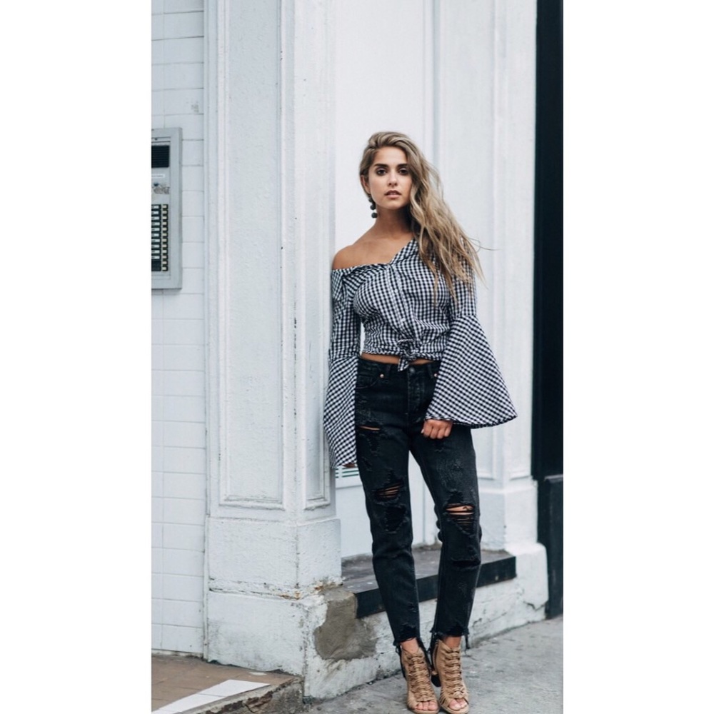 Gingham Off the shoulder top - Picture 2 of 2